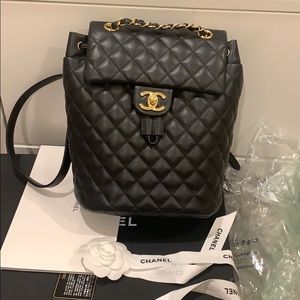 AUTHENTIC CHANEL Small Urban Spirit Backpack❤️❤️